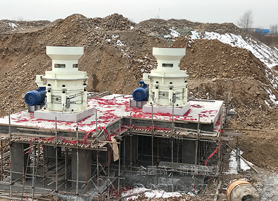 液压圆锥破碎机